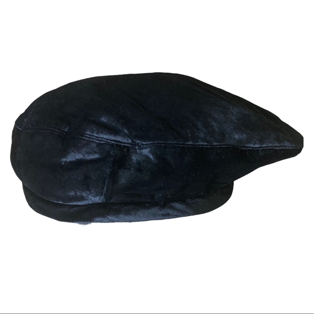 D Charles Vintage Black velvet Beret unusual Hat with side bill